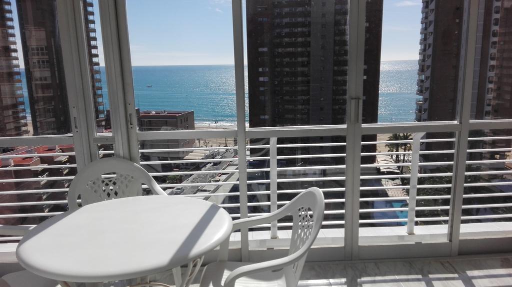 Apartamentos Los Caballos Benidorm Dış mekan fotoğraf