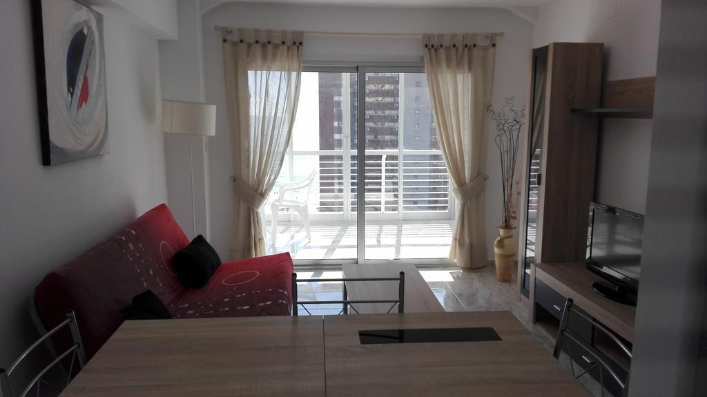 Apartamentos Los Caballos Benidorm Dış mekan fotoğraf