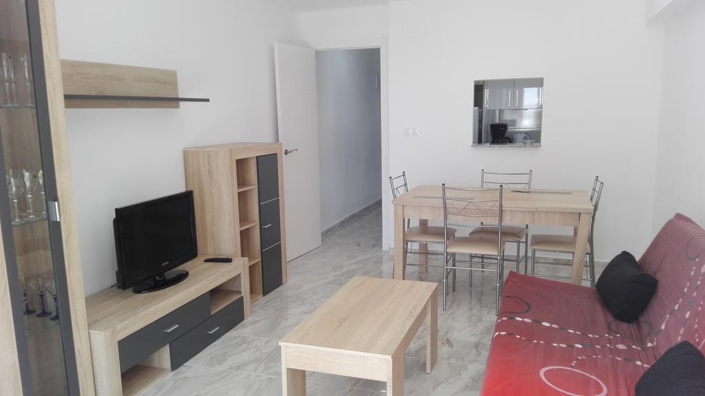 Apartamentos Los Caballos Benidorm Dış mekan fotoğraf