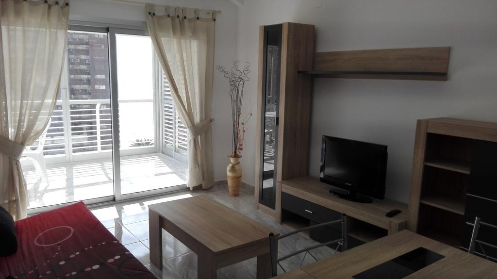 Apartamentos Los Caballos Benidorm Dış mekan fotoğraf