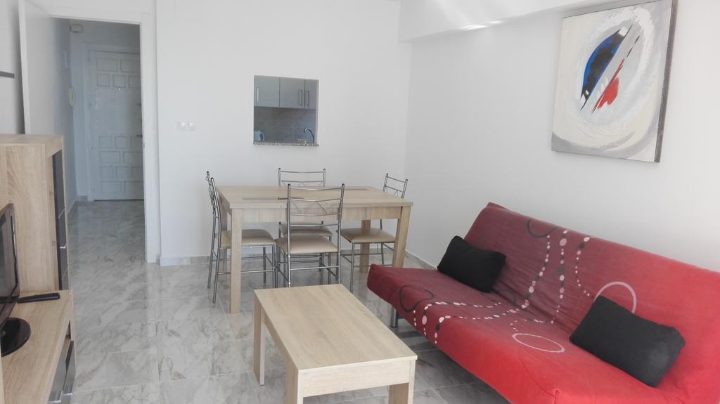 Apartamentos Los Caballos Benidorm Dış mekan fotoğraf